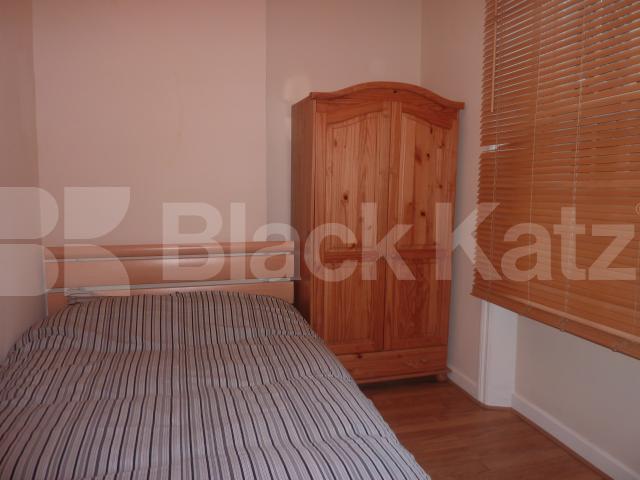 			NEW INSTRUCTION!, 2 Bedroom, 1 bath, 1 reception Ground Floor Flat			 Fernhead Road, MAIDA VALE